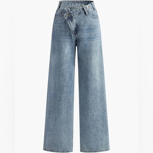 Commense Denim - Commense Wide-Leg Jeans in Light Blue Wash